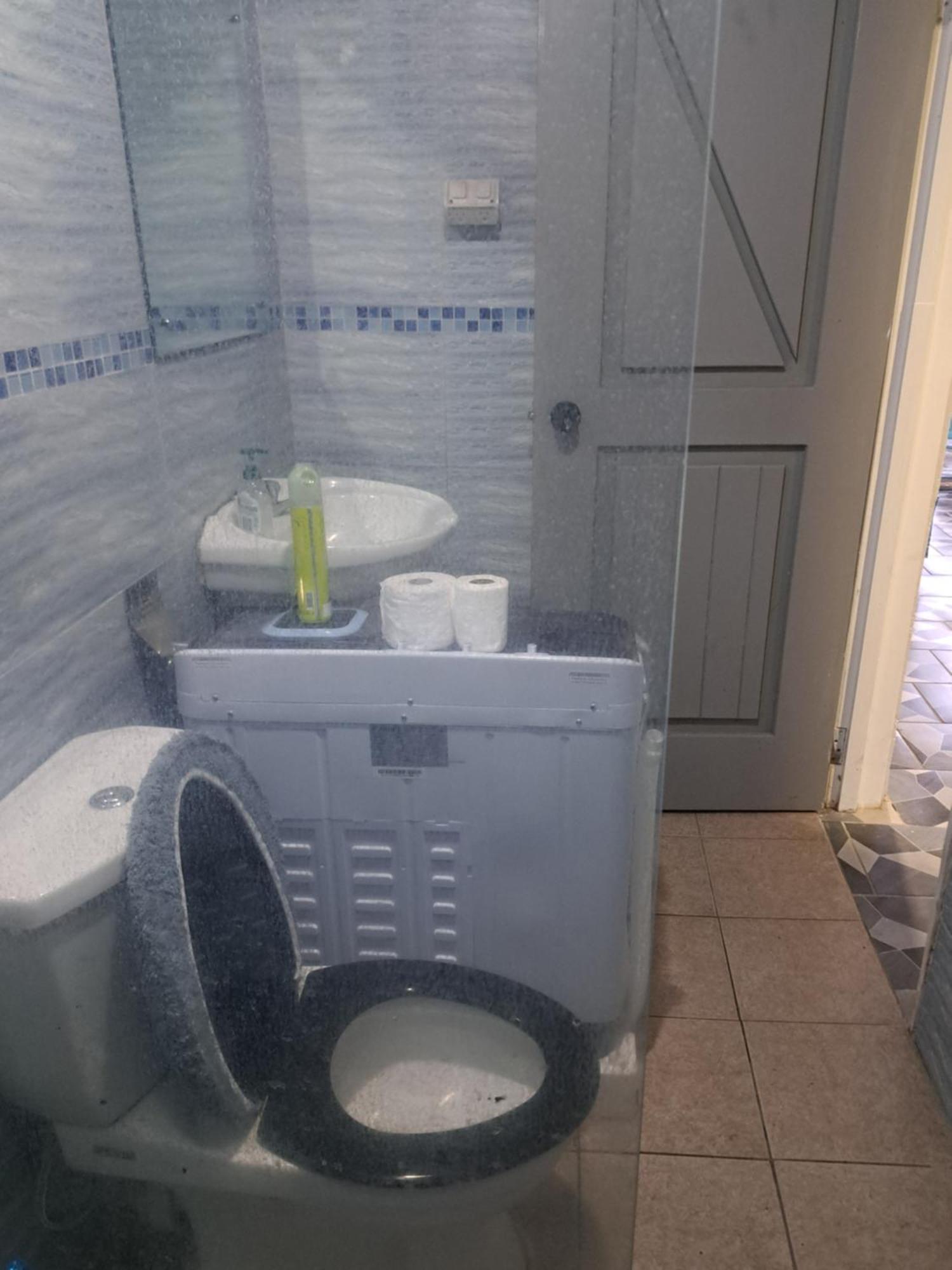 Tropical Almond Haven Panzió Suva Kültér fotó