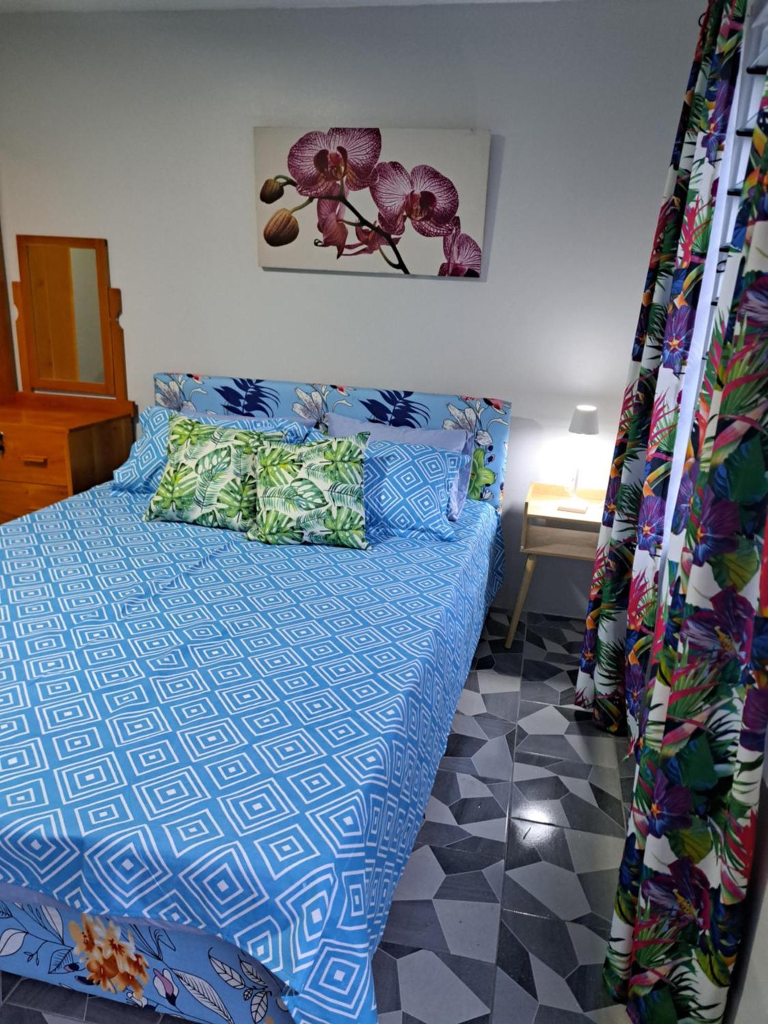Tropical Almond Haven Panzió Suva Kültér fotó